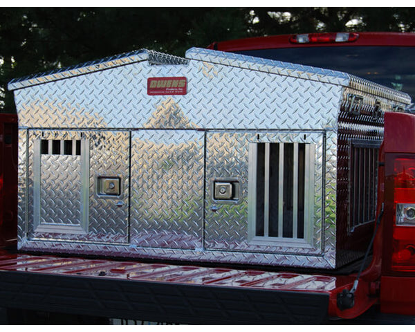 https://www.adeopets.com/cdn/shop/files/Owens-Product-Dog-Box-Hunter-Series-Big-T-Double-Compartment-With-Dual_grande.jpg?v=1691133085